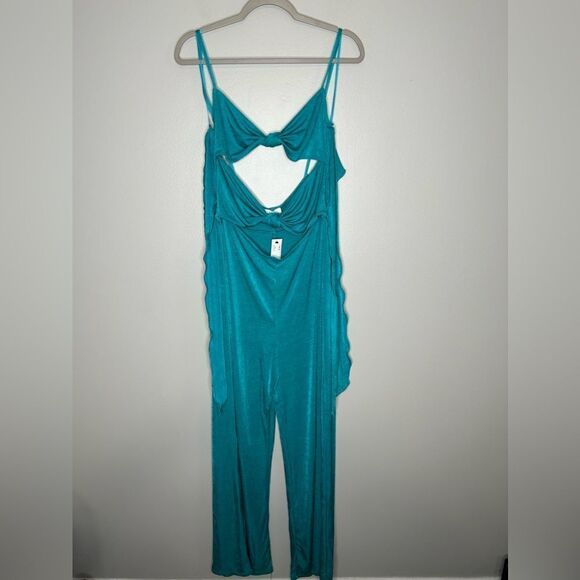 Topshop Cutout Sleeveless Wide Leg Jumpsuit NWT - Picture 3 of 4